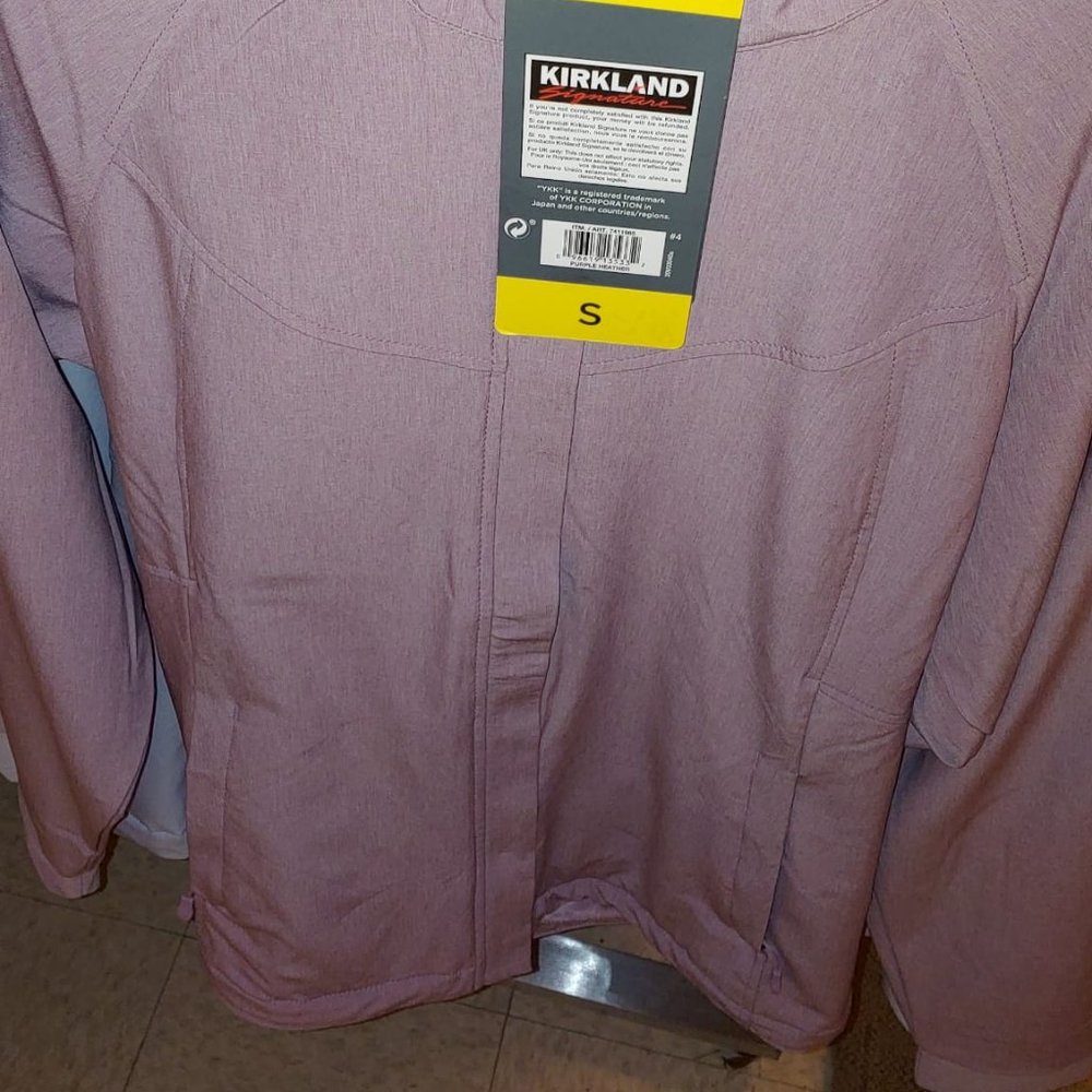 Kirkland Signature Ladies' Water-Repellent Wind Resistant Softshell Jacket - Picture 5 of 9